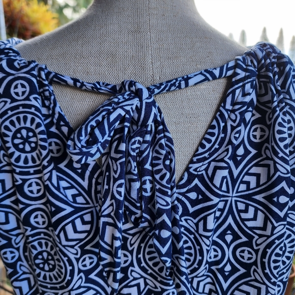 Top - Picture 4 of 5